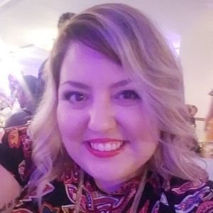 Meet your Posher, Briana